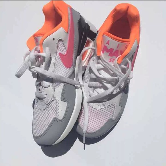 Nike Shoes - Nike Airmax St. Size 8 Brand New with box